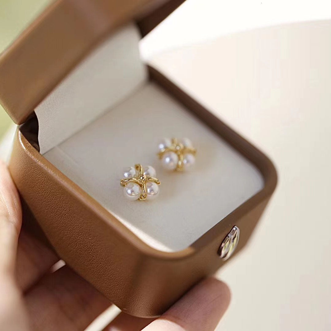 Natural Light Pearl Earrings 925 Sterling Silver